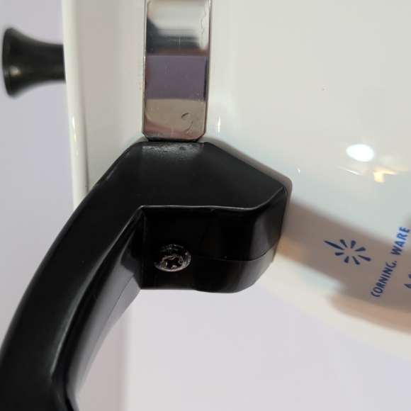 Vintage Corningware White Coffee Tea Pot with Blue Floral Design 6 Cup - Picture 7 of 12